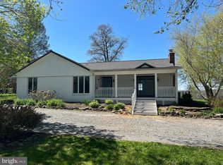 39483 Charles Town Pike, Hamilton, VA