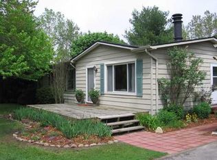 4919 S Maple Rd, Ann Arbor, MI 48108