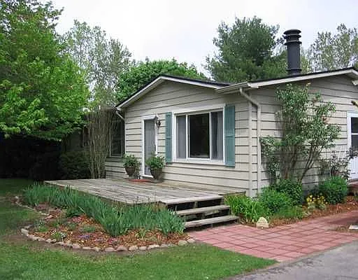 4919 S Maple Rd photo 1
