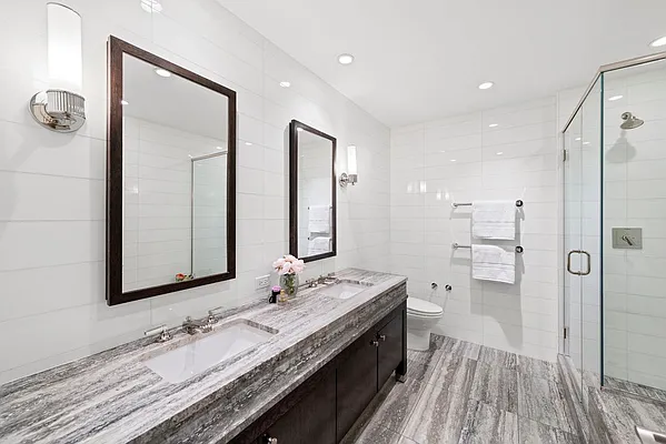 Sold by Nest Seekers International | media 6