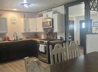 812 W 4th St, Coleman, TX 76834
