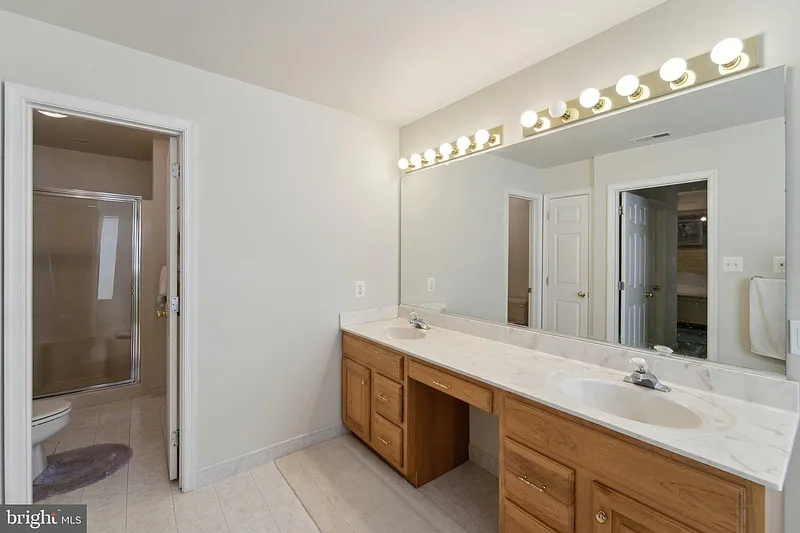 Thumbnail 17