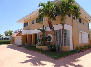 20800 NE 23rd Ave, Miami, FL 33180
