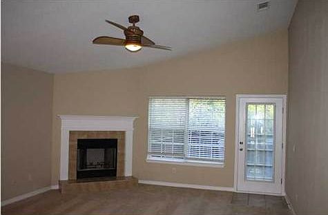 4th image of 2454 Portobella Pl
