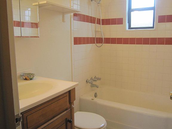 5th image of 3219 N Anderson Dr