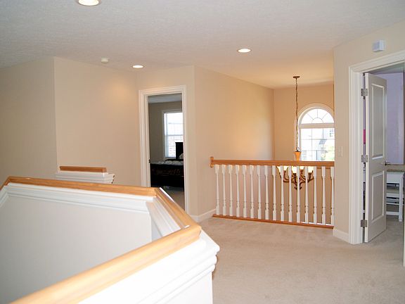 2nd image of 8114 Summerhouse Dr W