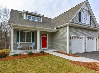 31 Whiting Farms Ln, Niantic, CT 06357