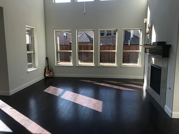 4th image of 5825 Willow Ln