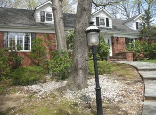 28 Notch Park Rd, Little Falls, NJ 07424