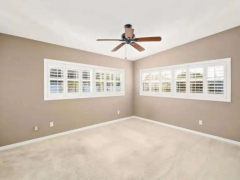 1806 Pepperidge Dr — Photo 2
