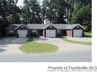 522 Longview Dr #B, Fayetteville, NC 28311