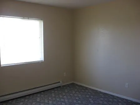 705 Mantle Dr — Photo 7
