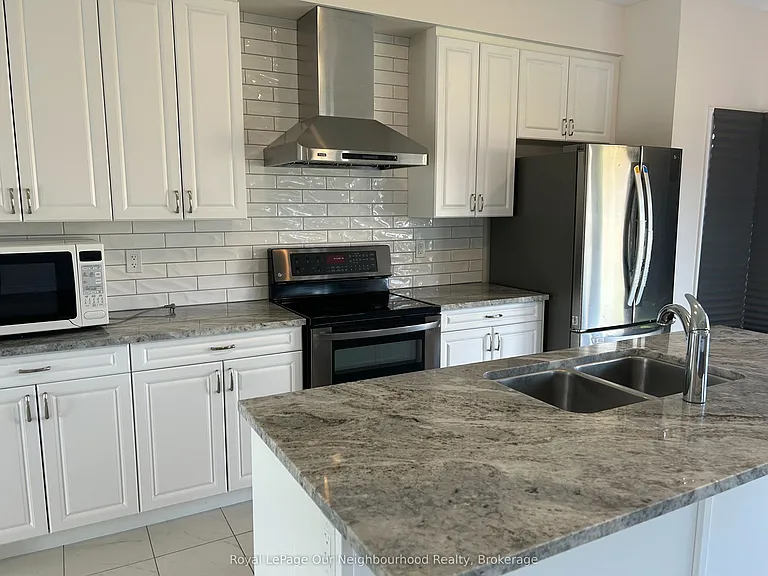 484 Joseph Gale St — Photo 3