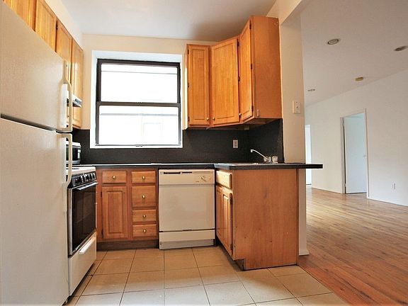 3rd image of 172 E 7th St #3BB