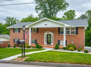 1006 Ravencrest Dr, Chattanooga, TN 37421