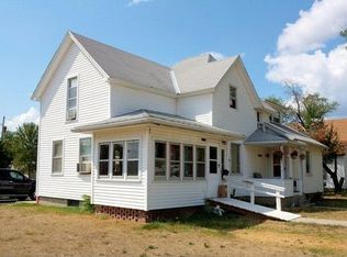 103 N Wood St, Gibson City, IL 60936