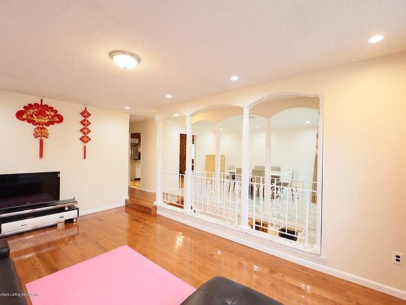 4th image of 92 Demopolis Ave Floor 2