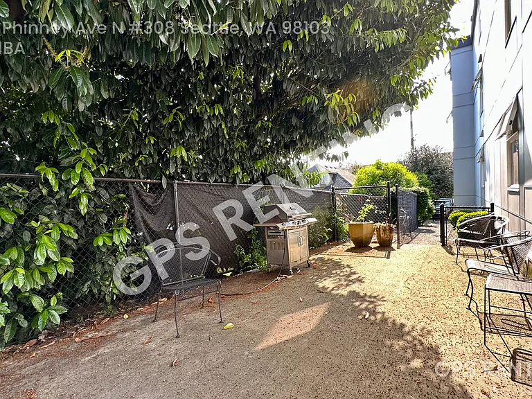 3661 Phinney Ave N #308 — Photo 4