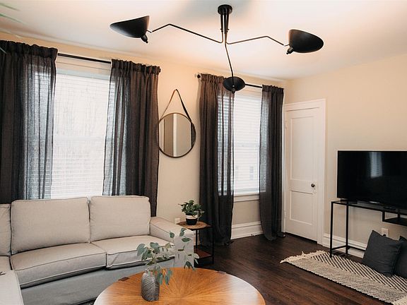 4th image of 4231 Swan Ave Floor 2