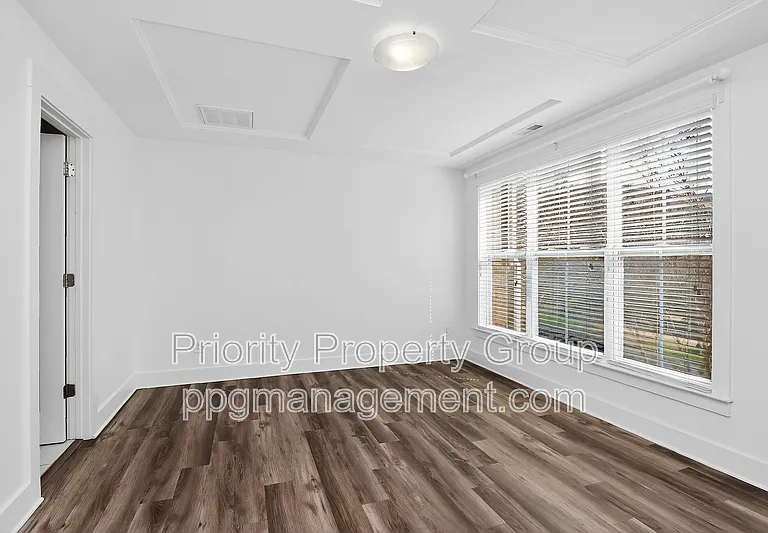 1614 Pat Garrett St — Photo 14