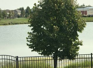 1207 Clearwater Dr, Hampshire, IL 60140