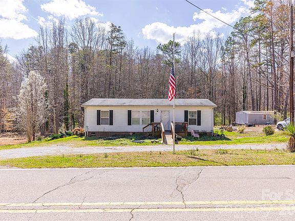 2nd image of 6561 Lewis Rd