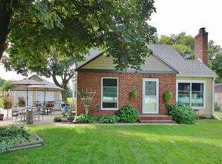 366 Cleveland Ave SW, New Brighton, MN 55112