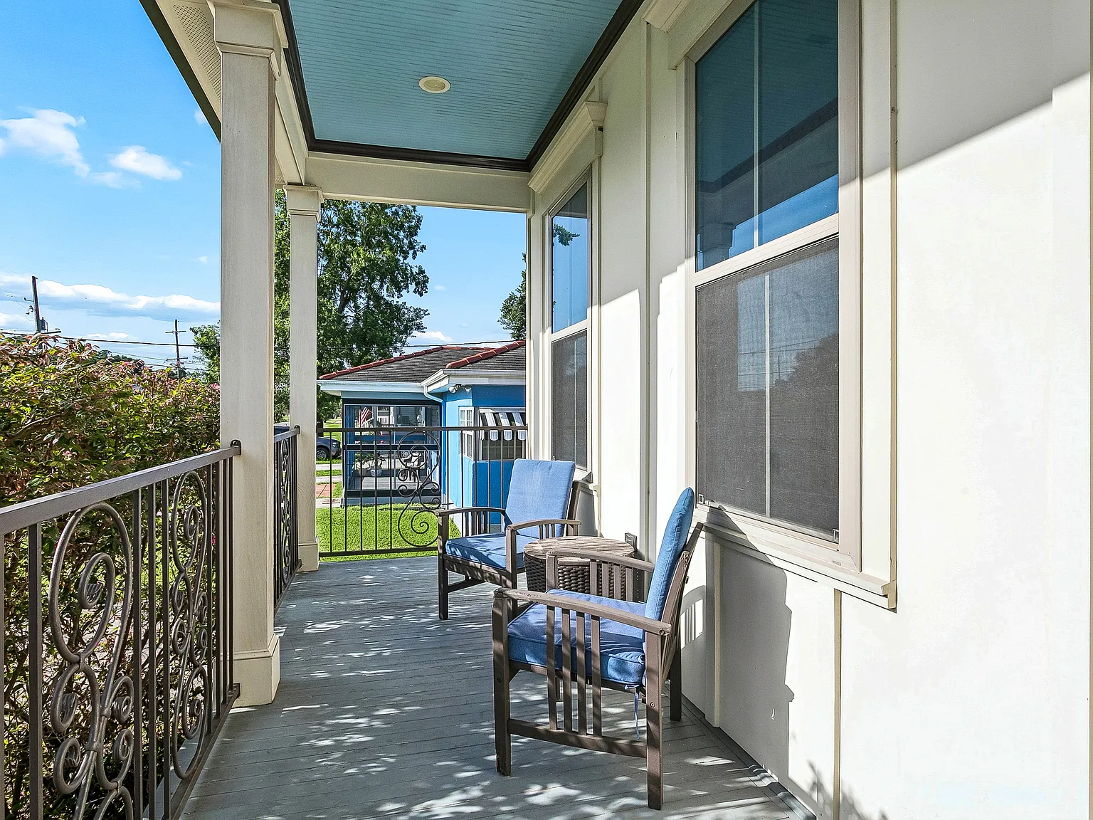 4 bed, 2.5 bath, 1842 sqft, $2,950 — Photo 2