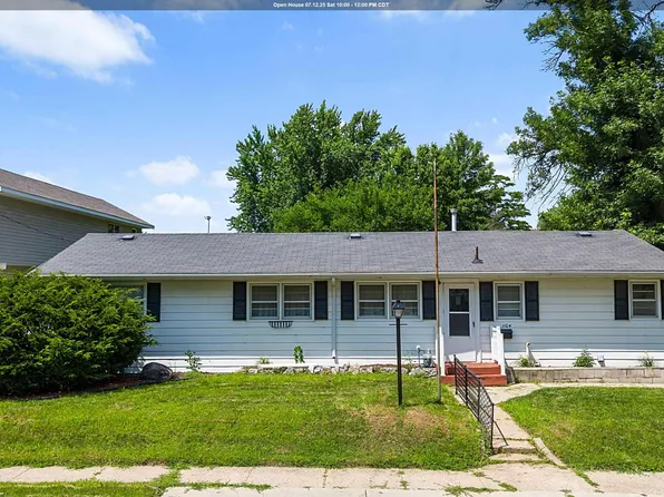 1104 3rd Ave S, Clear Lake, IA 50428