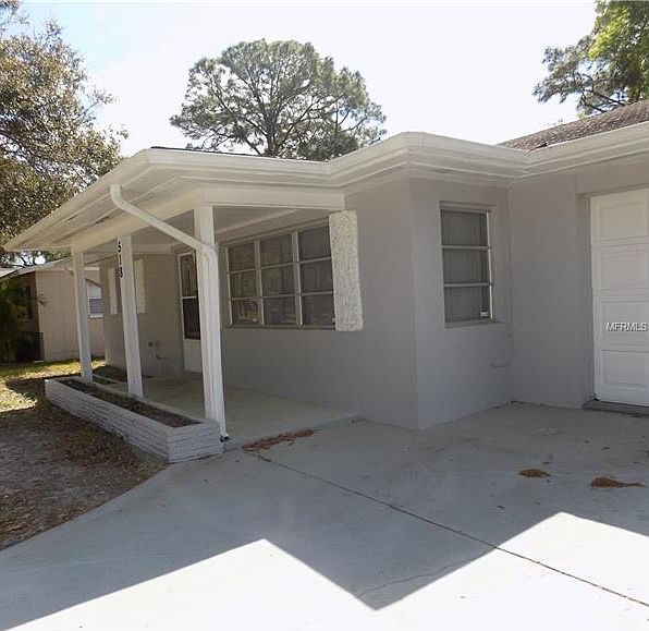 1st image of 518 81st Ave N