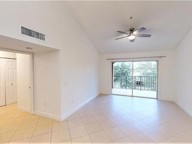 1210 Wildwood Lakes Blvd #306 — Photo 11