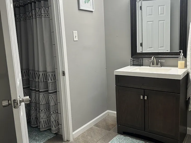 1513 Briarwood St — Photo 10