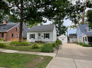 812 Hutchins Ave, Ann Arbor, MI