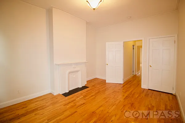 Rented by Compass | media 14