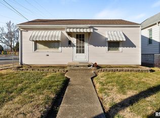 2001 N 19th St, Springfield, IL 62702