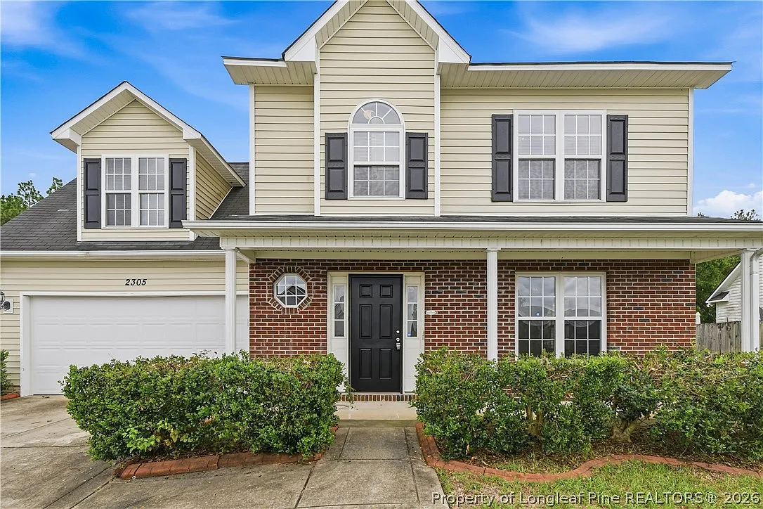 3 bed, 2.5 bath, 1924 sqft, $1,850 — Photo 1