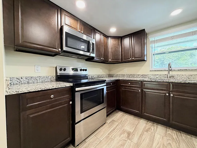 3794 SE County Line Rd #102 — Photo 15
