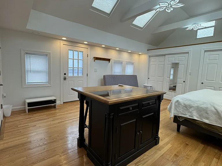 16B Homestead Ave #16B — Photo 11