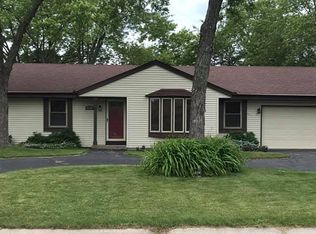 4195 S Adell Ave, New Berlin, WI 53151