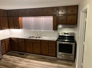 63 E Poplar St #A, Pekin, IN 47165