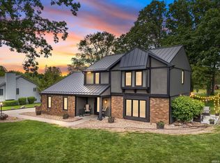 3830 E Oldfield Dr, Leesburg, IN