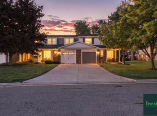 13049 Lockmoor Dr, Grand Blanc, MI 48439