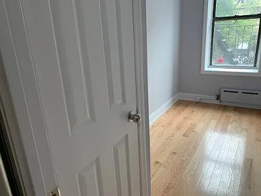 Rented by Metropolitan Property Group | media 23