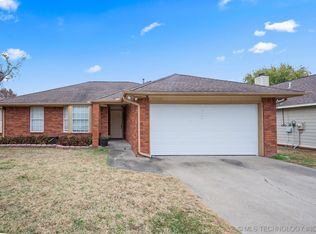4409 W Queens St, Broken Arrow, OK 74012