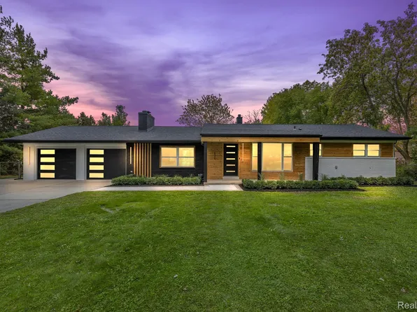 1625 Boulan Dr, Troy, MI 48084