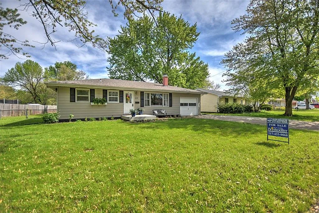608 Rayjon Dr photo 1