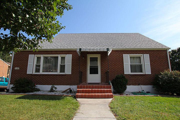 1st image of 2338 Mowles Dr