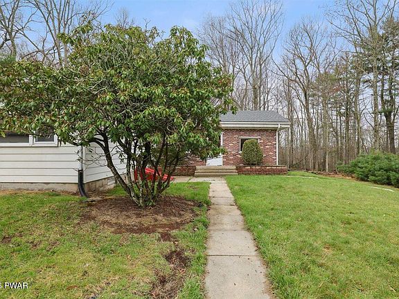 3rd image of 207 Sunset Hill Rd