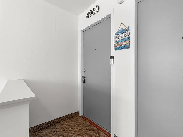 4960 Lake Point Dr — Photo 4