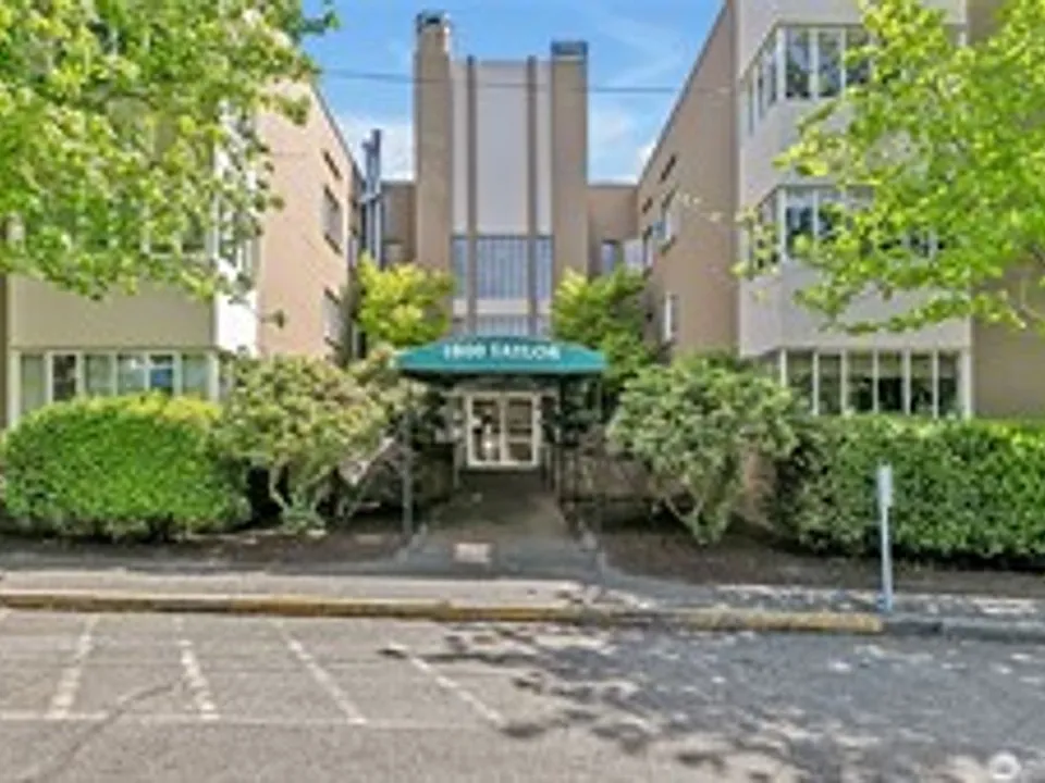 1800 Taylor Ave N #210